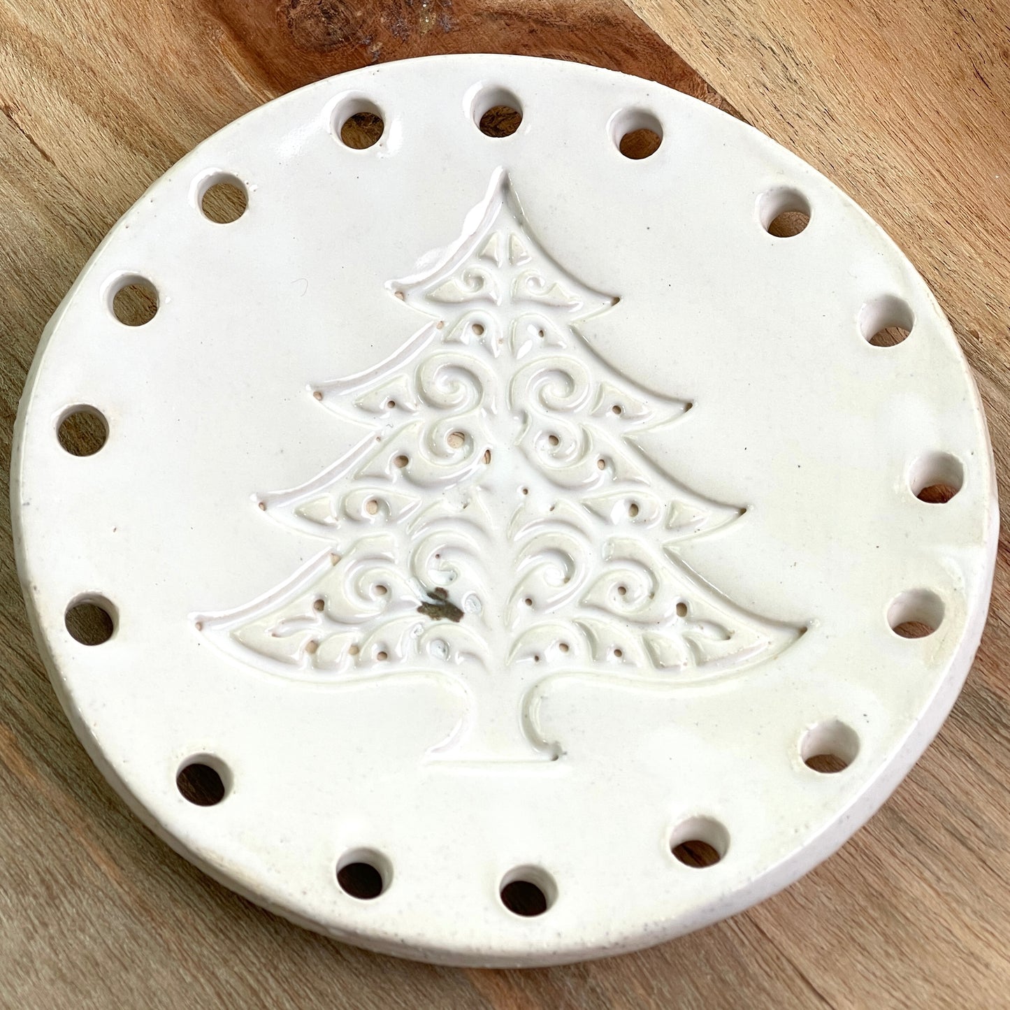 Limited-Edition Holiday Ceramic Bases for Basket Coiling