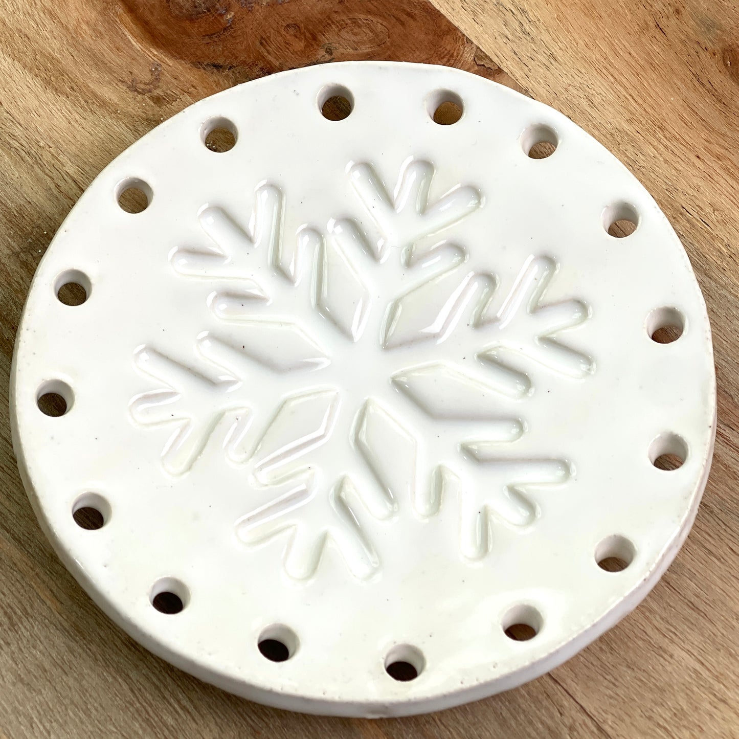 Limited-Edition Holiday Ceramic Bases for Basket Coiling