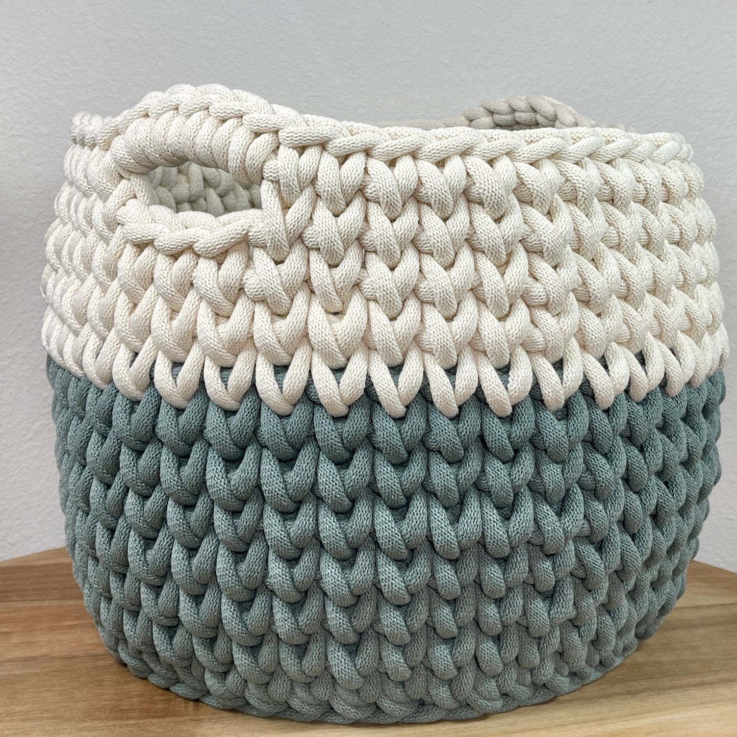 Geometric Pattern Base for Jumbo Cord
