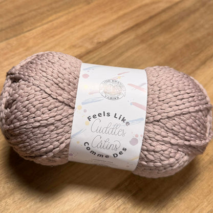 Feels Like Cuddles Yarn