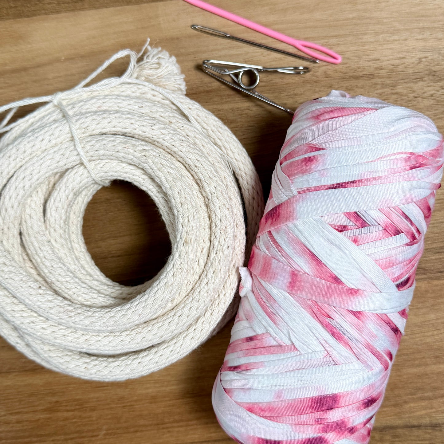 Coiled Basket Weaving Kit with T-Shirt Yarn