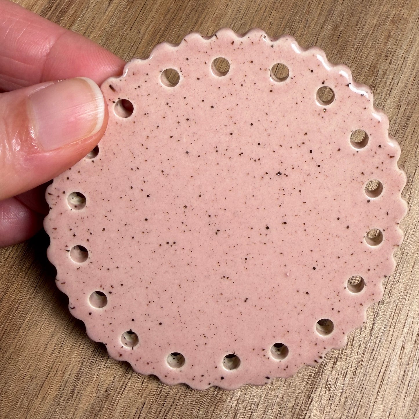Ceramic Scalloped Edge Basket Base