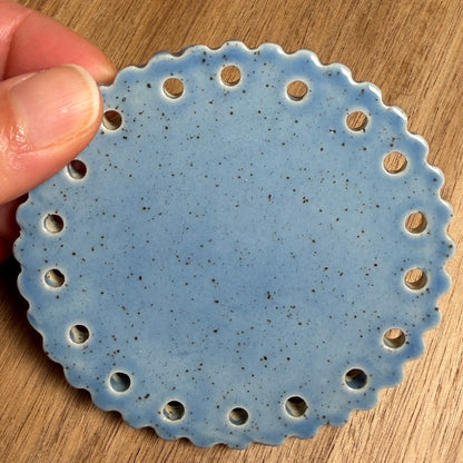 Ceramic Scalloped Edge Basket Base