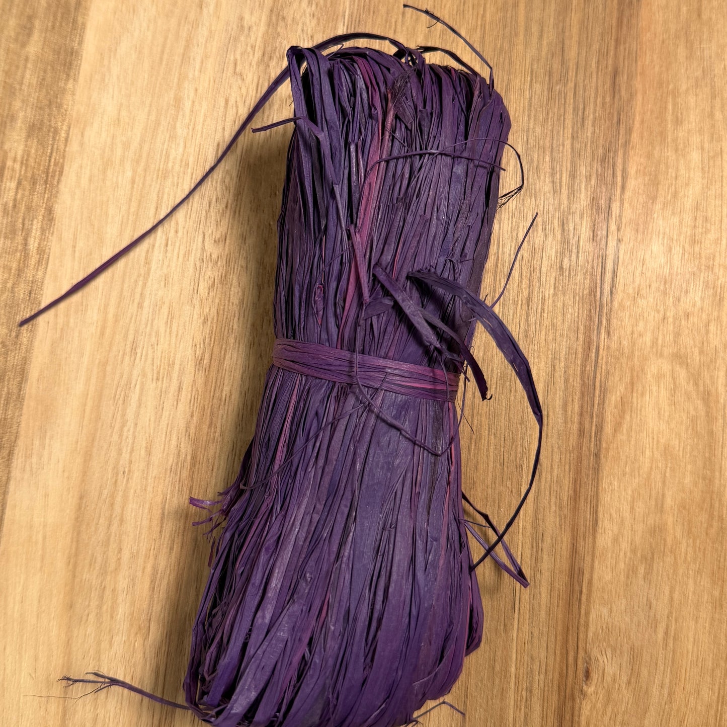 Raffia Hanks (50g)