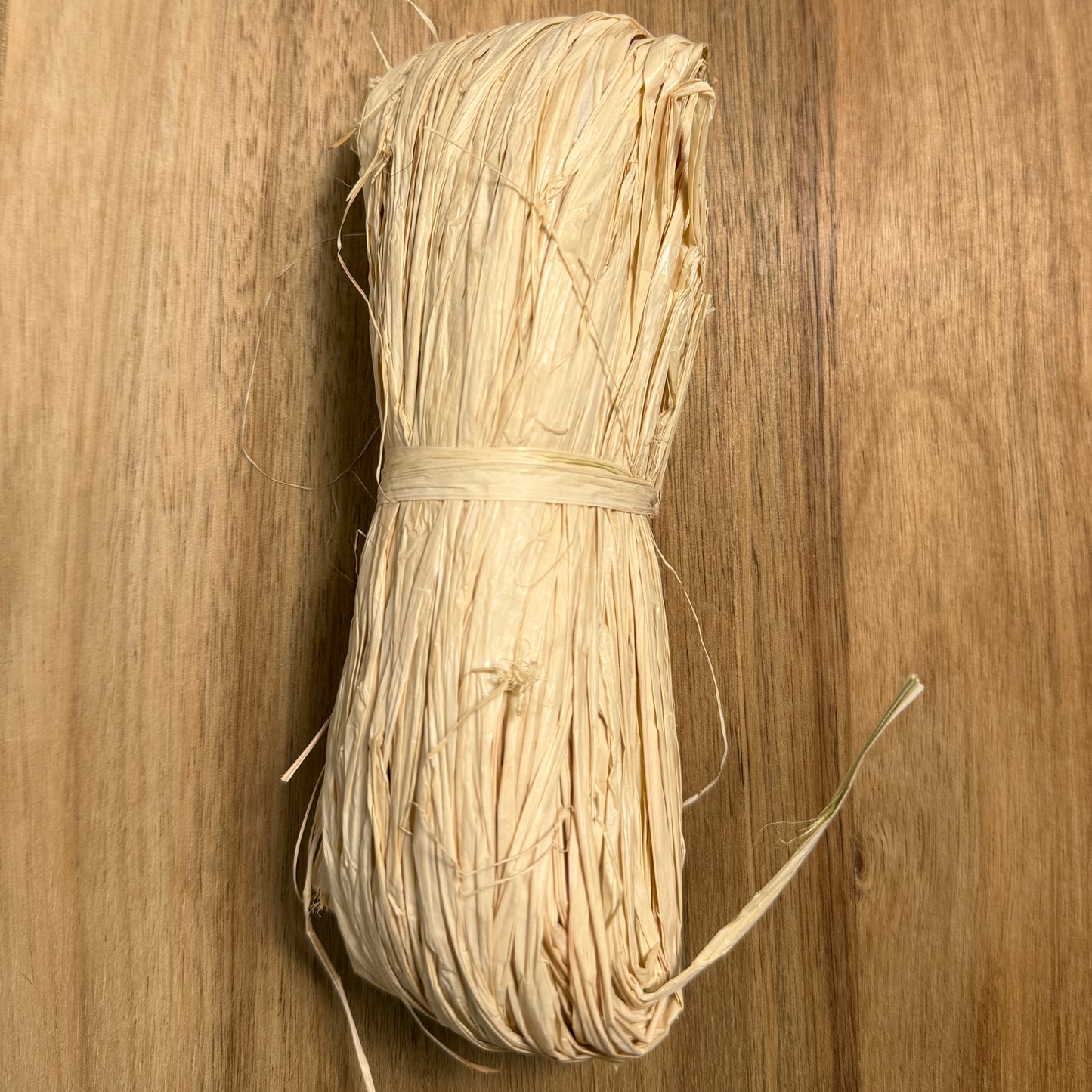 Raffia Hanks (50g)