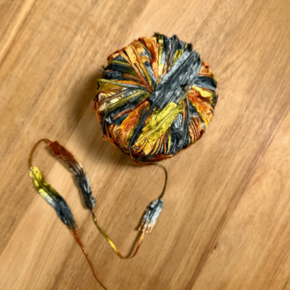Fall Feathered Texture yarn
