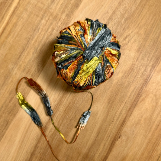 Fall Feathered Texture yarn