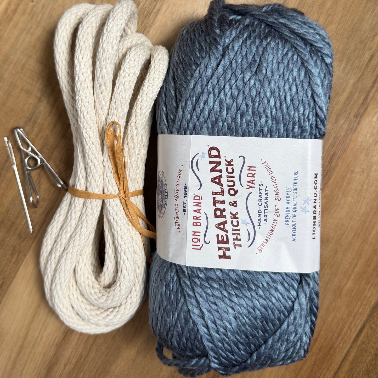 V-Stitch Yarn Coiled Basket Kit