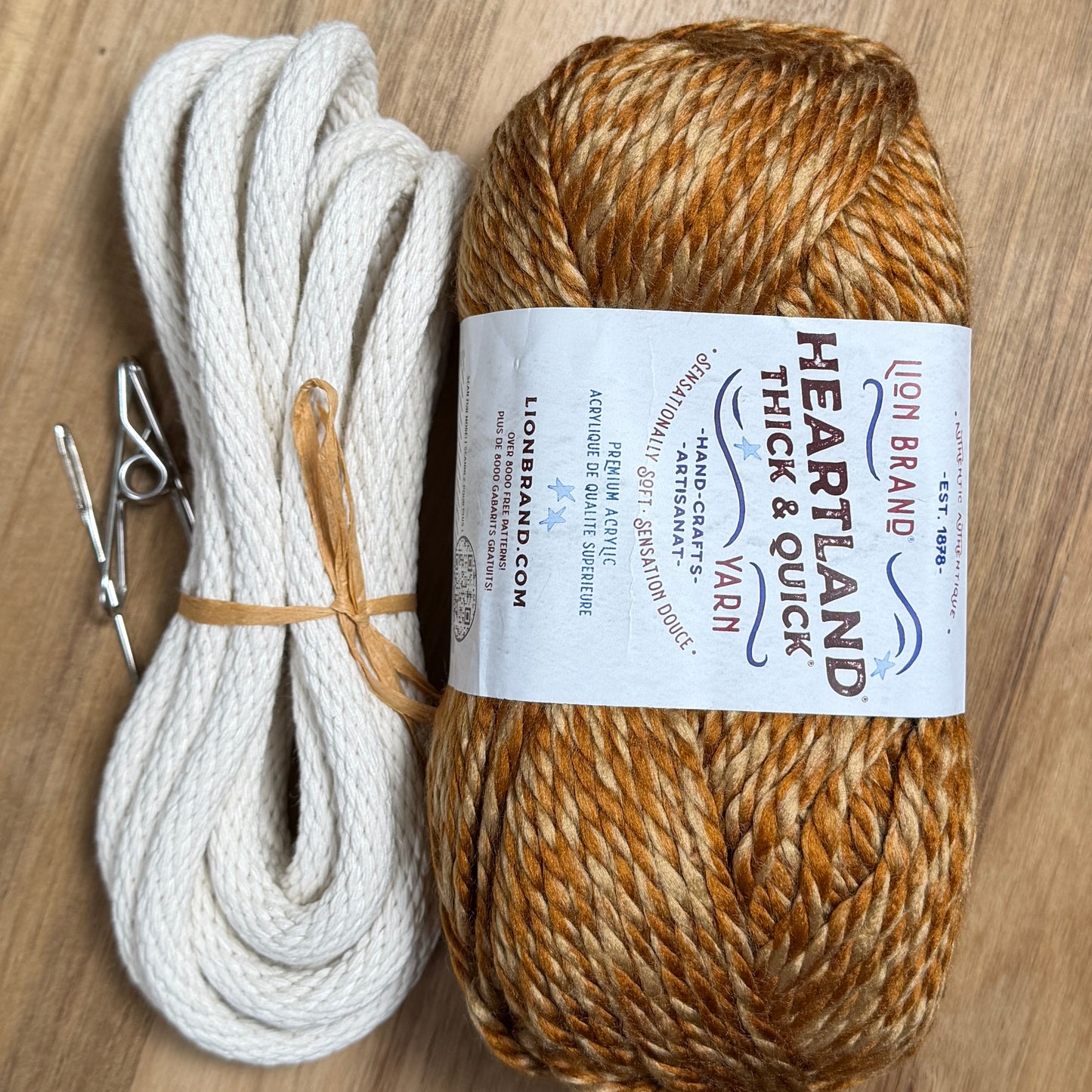 V-Stitch Yarn Coiled Basket Kit