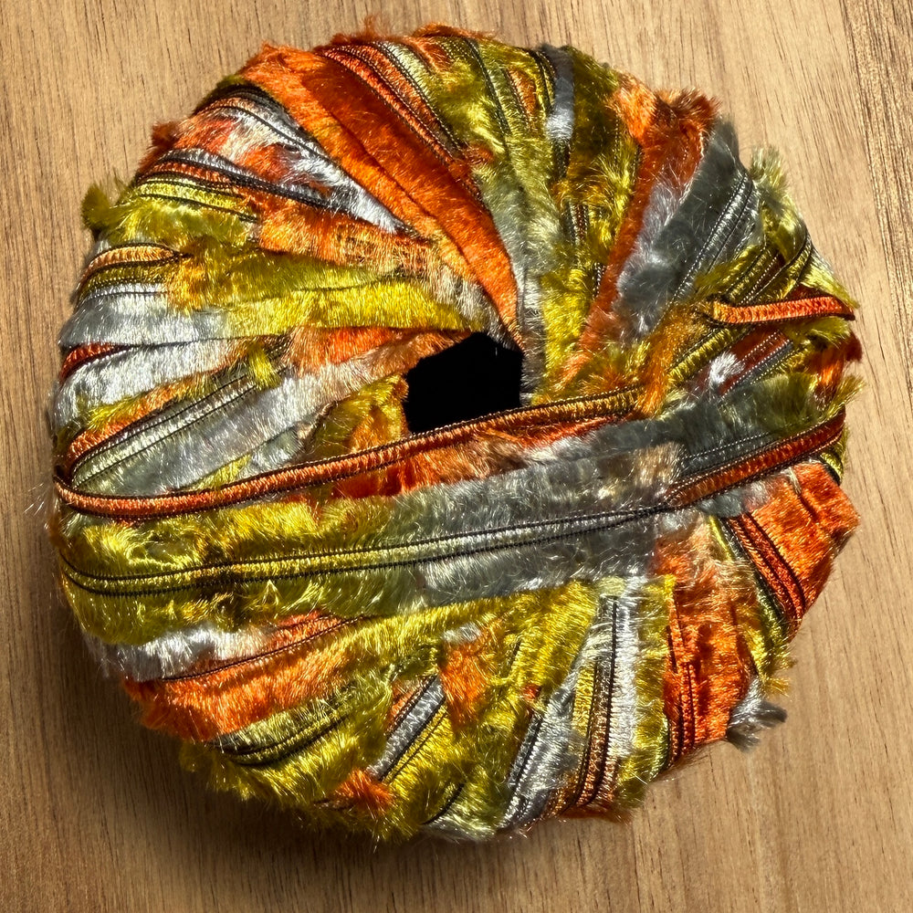 Fall Feathered Texture yarn