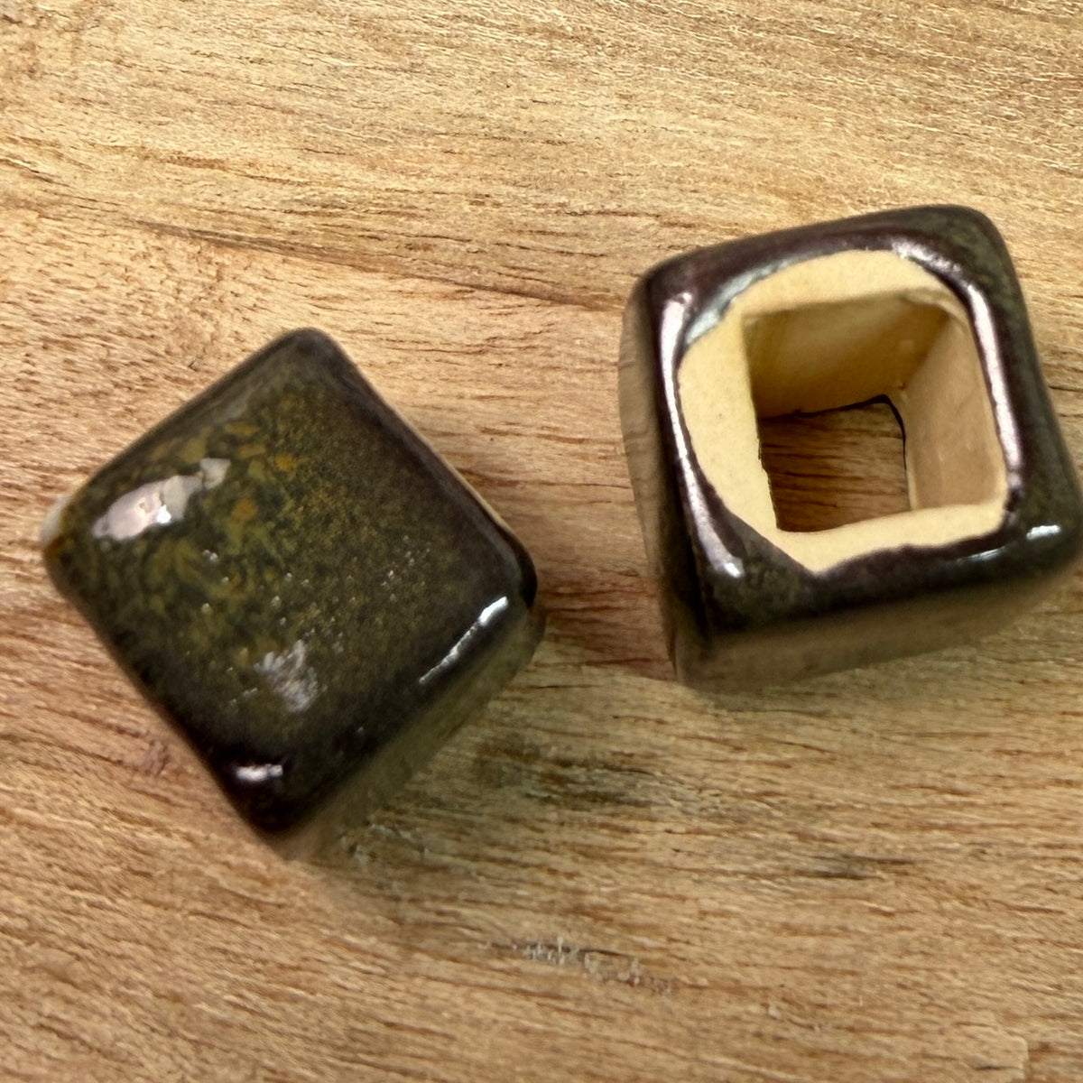 Set of 2 Ceramic Beads