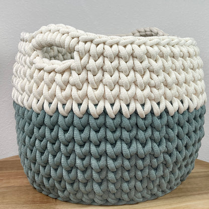 Geometric Pattern Base for Jumbo Cord