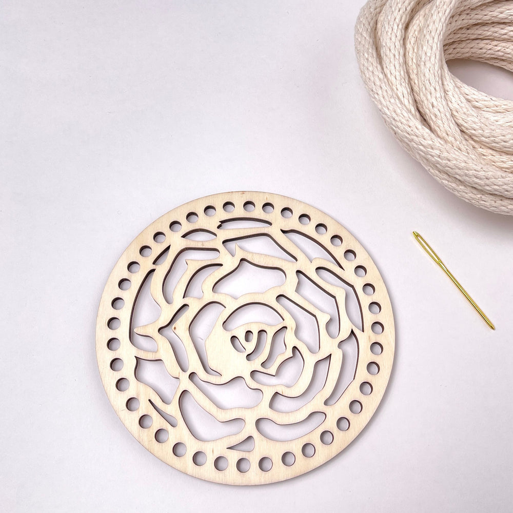 Coiled Lid Base and Filler Cord Bundle