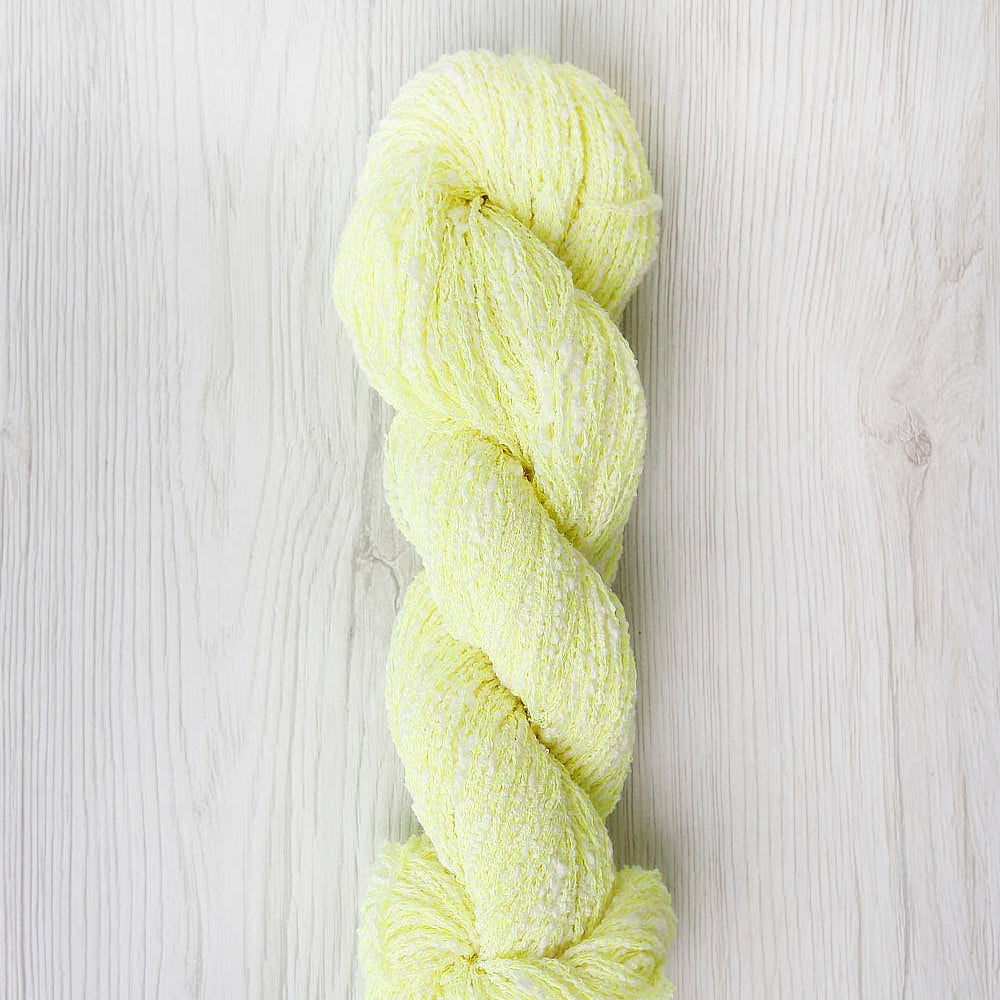 Cloud Yarn Skein